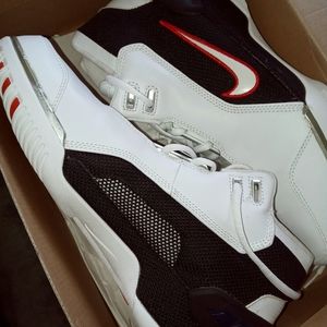 Nike lebron mid top sneakers